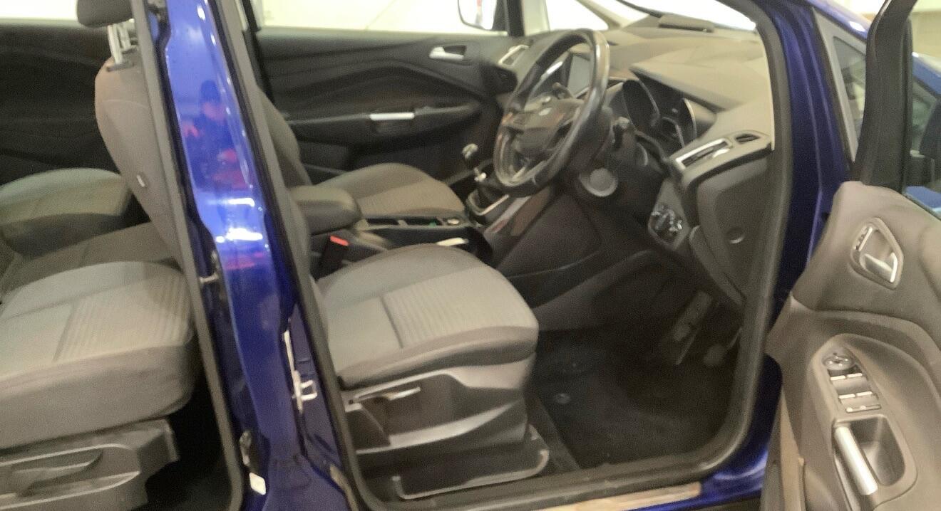 Used Ford Grand C-Max 2015 for sale - 76984901: Photo 8