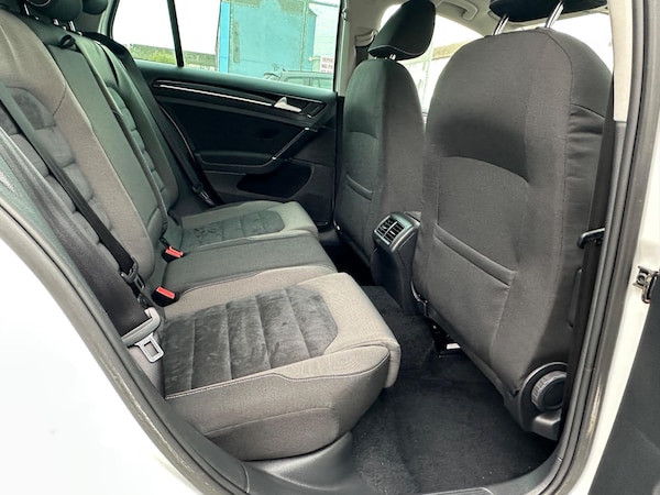 Used Volkswagen Golf 2013 for sale - 76024763: Photo 32