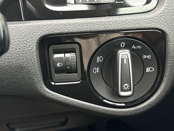 Used Volkswagen Golf 2013 for sale - 76024763: Photo 42