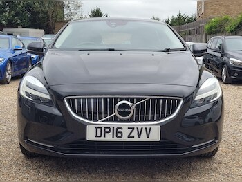 Used Volvo V40 2016 for sale - 78689470: Photo