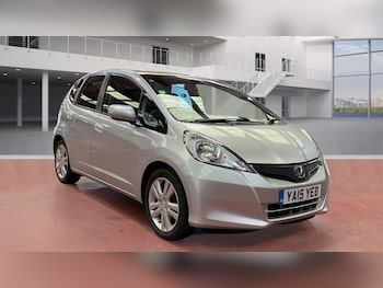Used Honda Jazz 2015 for sale - 76083818: Photo