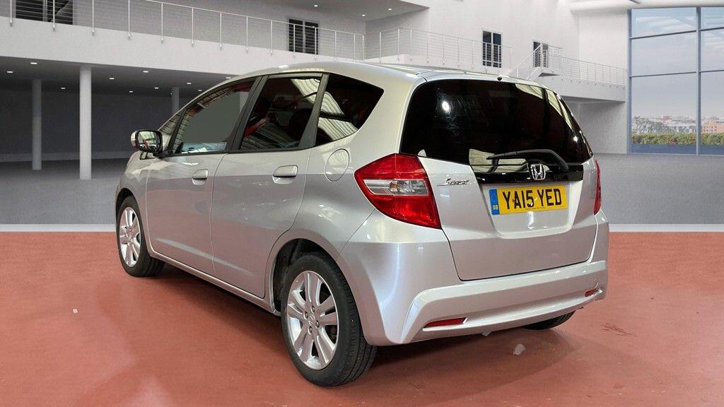 Used Honda Jazz 2015 for sale - 76083818: Photo 3