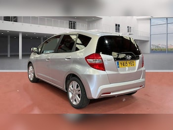 Used Honda Jazz 2015 for sale - 76083818: Photo