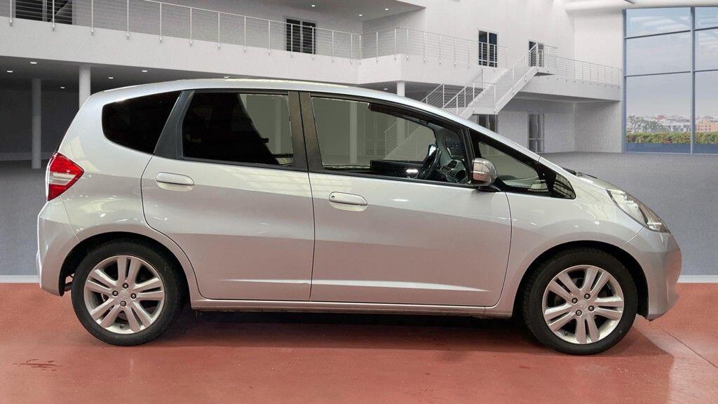 Used Honda Jazz 2015 for sale - 76083818: Photo 5