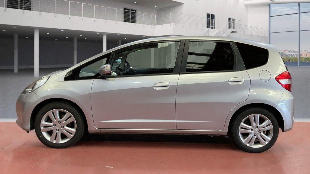 Used Honda Jazz 2015 for sale - 76083818: Photo 6