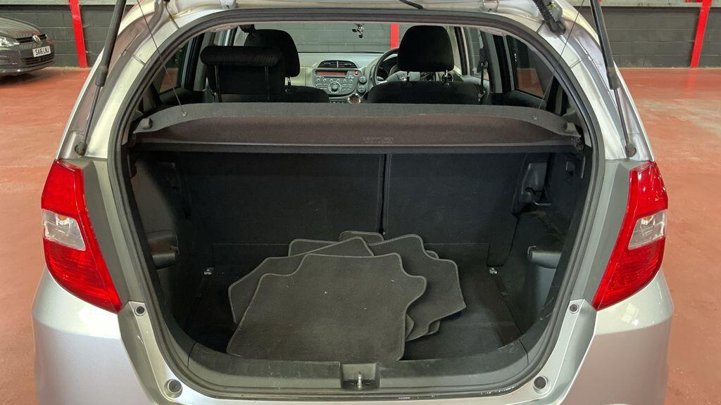 Used Honda Jazz 2015 for sale - 76083818: Photo 7