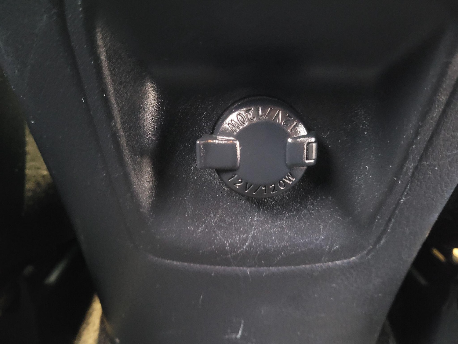 Used Toyota RAV4 2016 for sale - 76831777: Photo 34