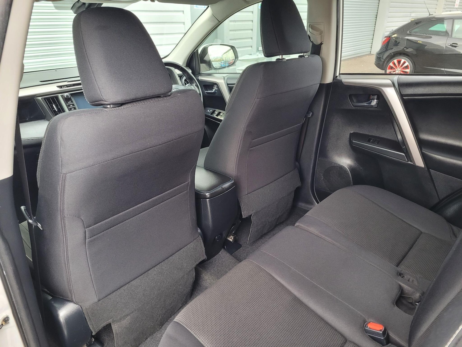 Used Toyota RAV4 2016 for sale - 76831777: Photo 38