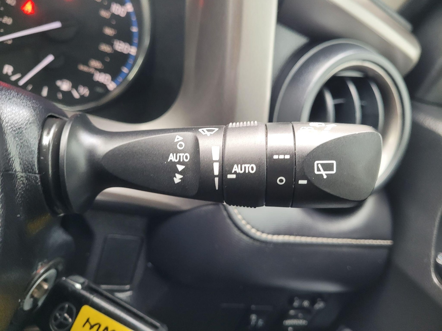 Used Toyota RAV4 2016 for sale - 76831777: Photo 53