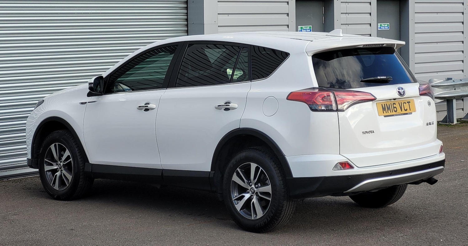 Used Toyota RAV4 2016 for sale - 76831777: Photo 8