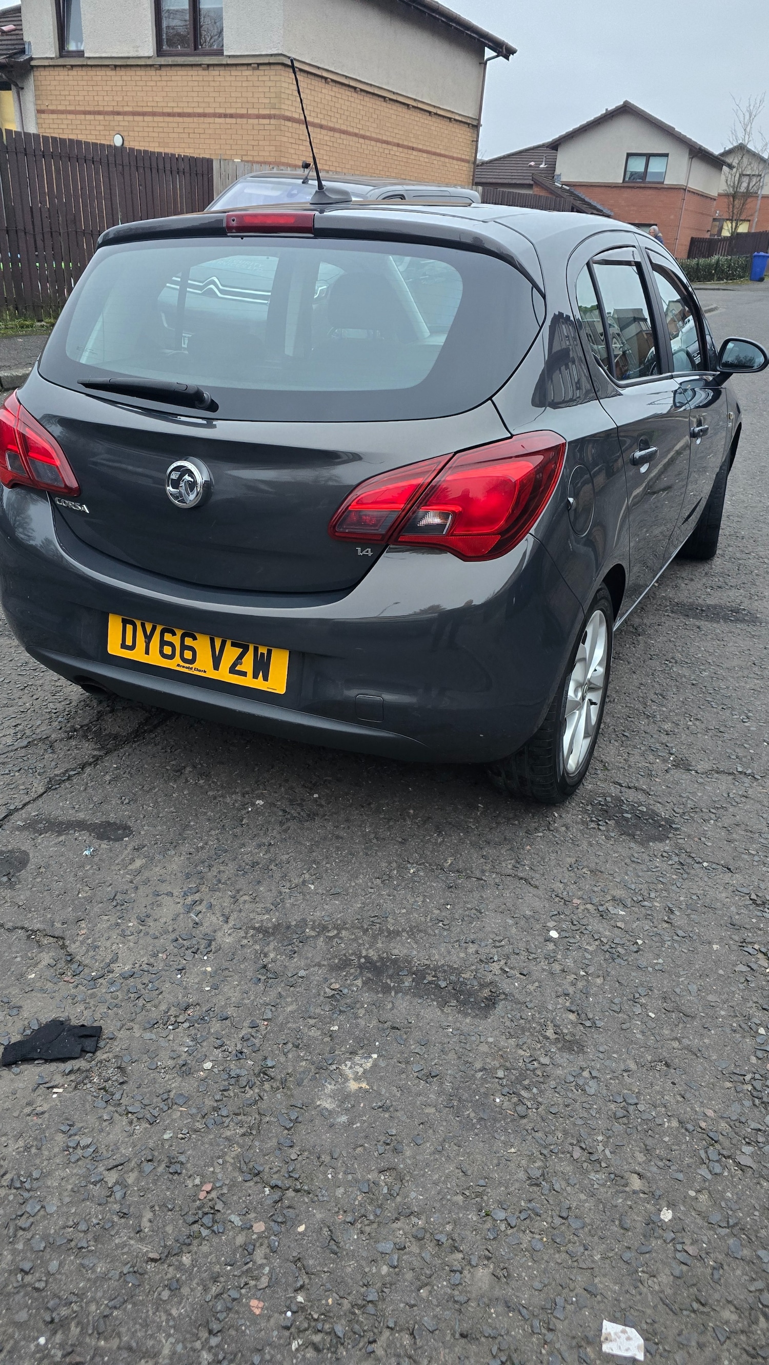 Used Vauxhall Corsa 2016 for sale - 77135058: Photo 2