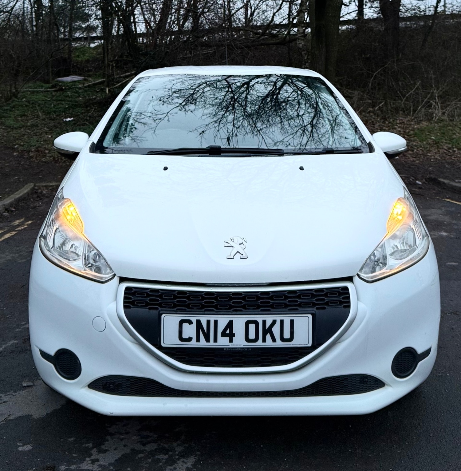 Used Peugeot 208 2014 for sale - 77327178: Photo 2
