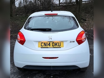 Used Peugeot 208 2014 for sale - 77327178: Photo