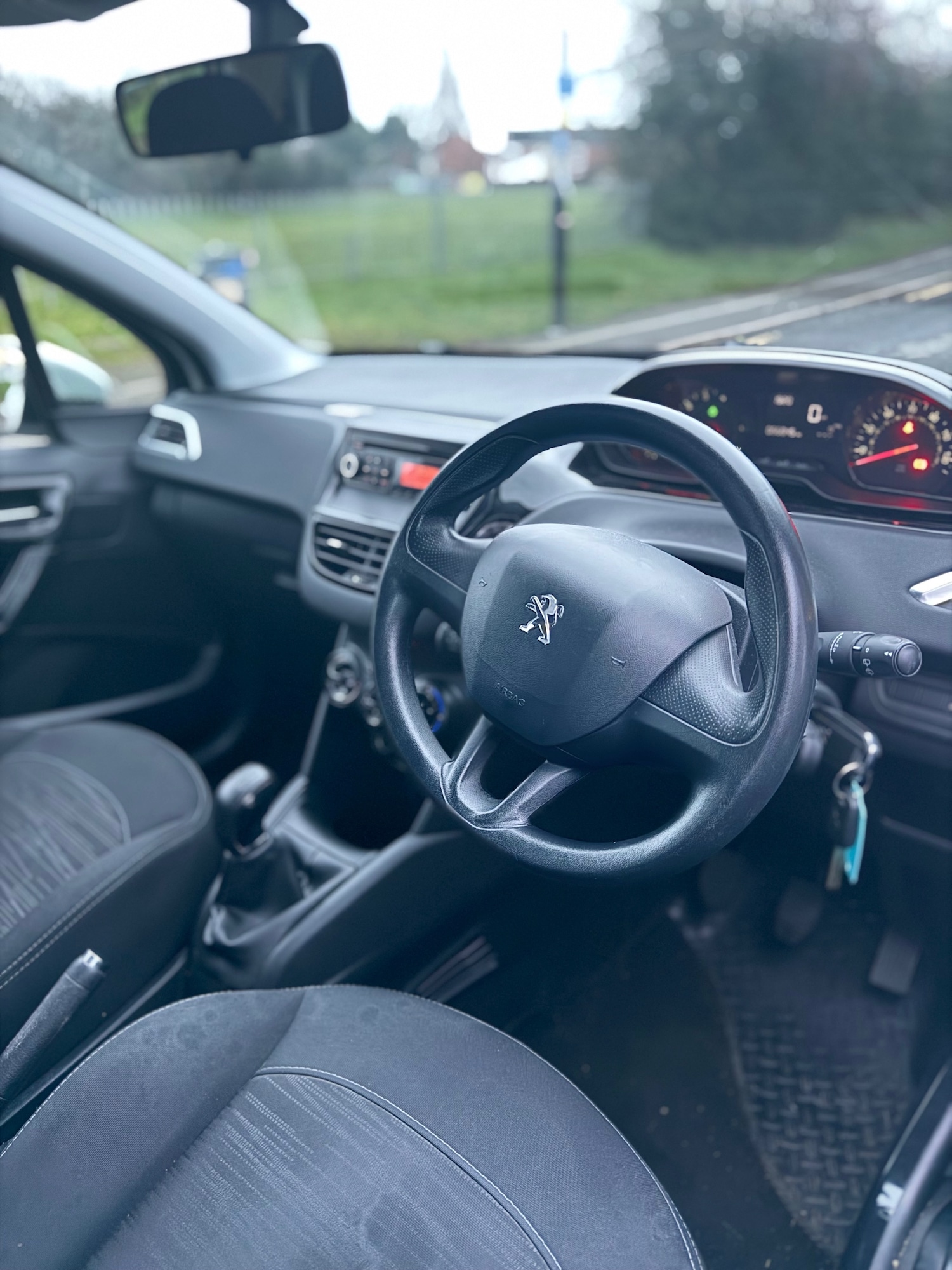 Used Peugeot 208 2014 for sale - 77327178: Photo 6