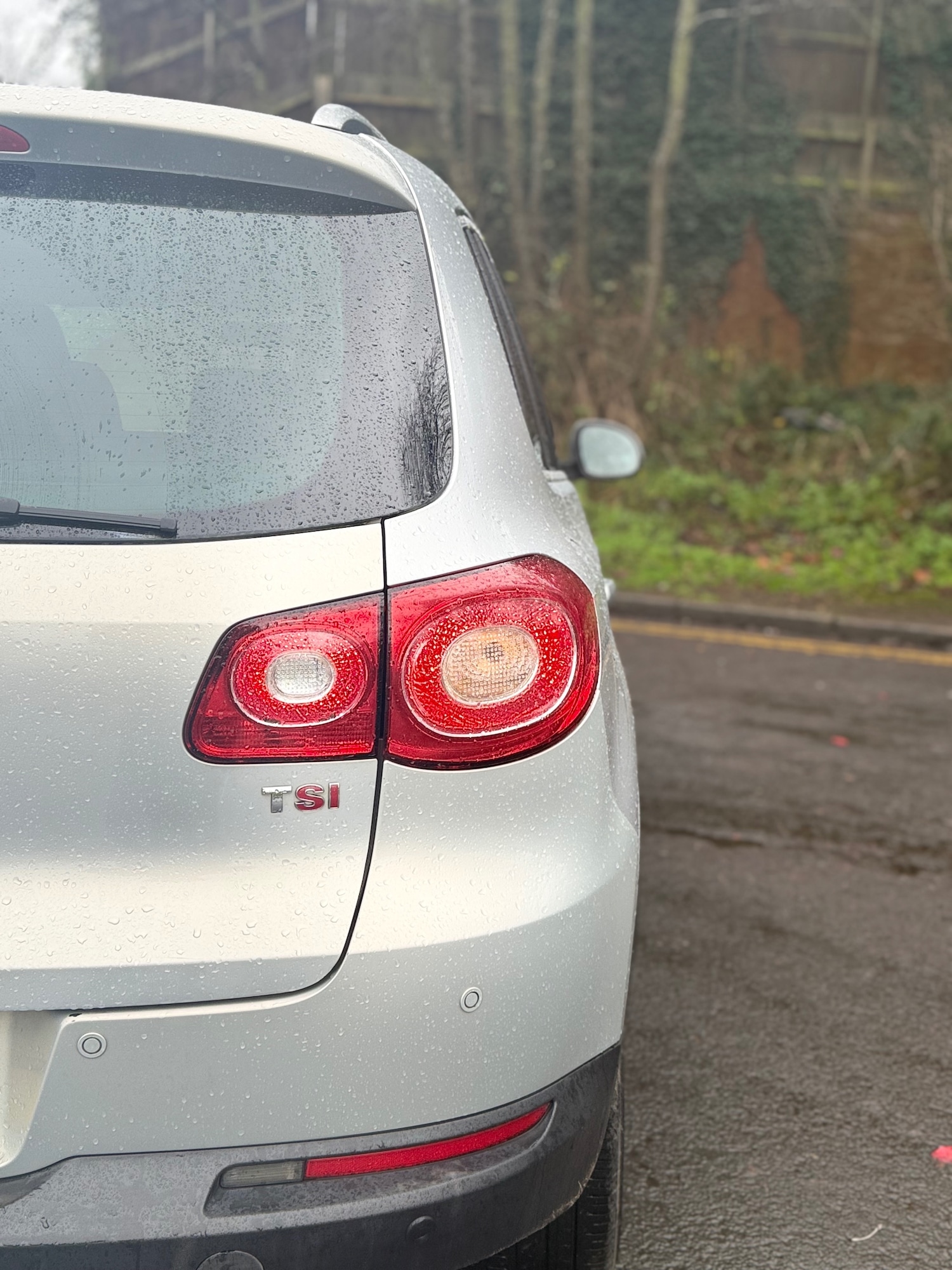 Used Volkswagen Tiguan 2011 for sale - 77033557: Photo 9