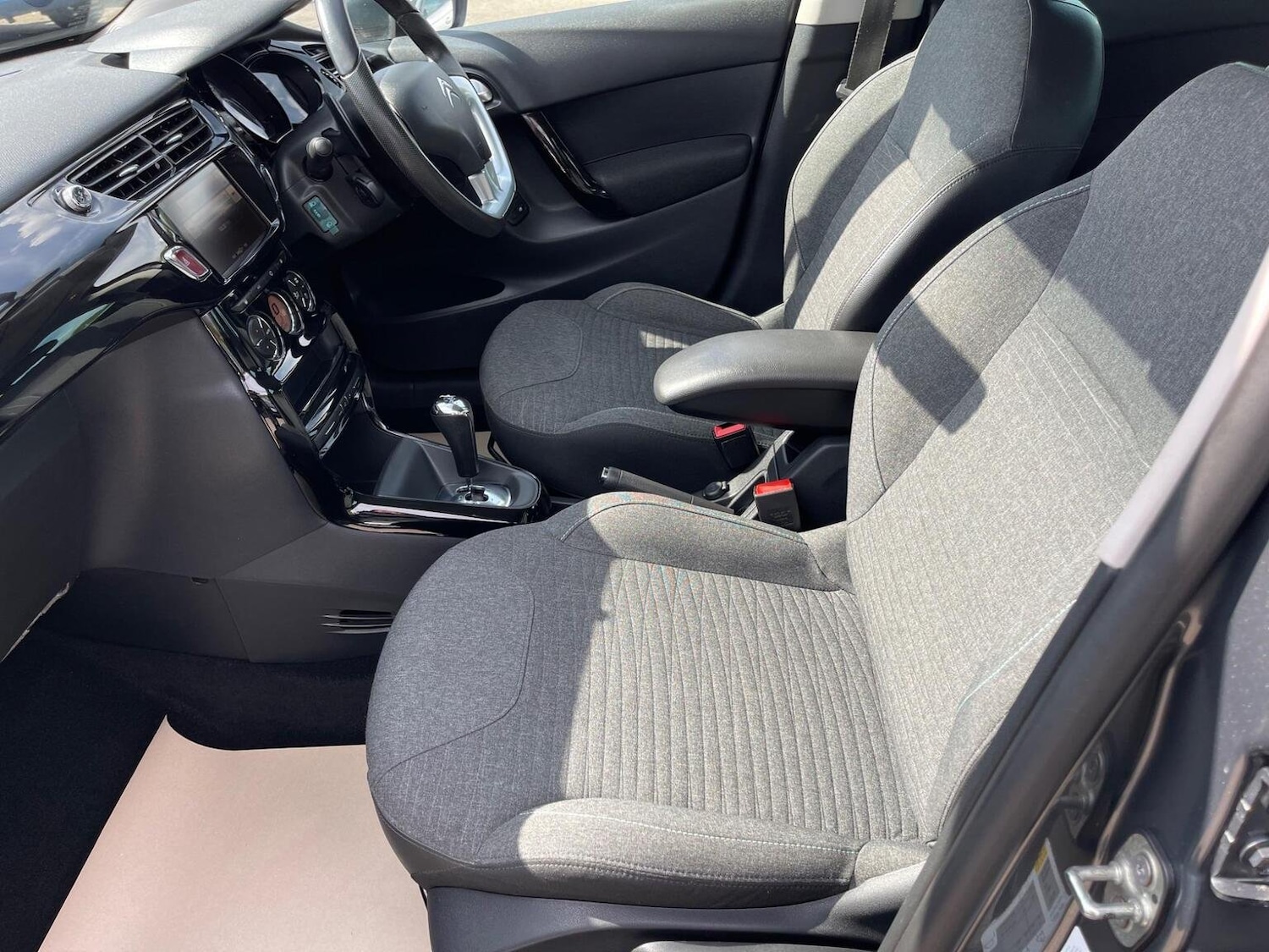 Used Citroen C3 2016 for sale - 76712724: Photo 23