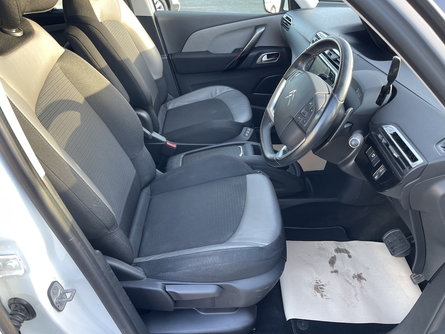 Used Citroen C4 Picasso 2017 for sale - 77008114: Photo 17