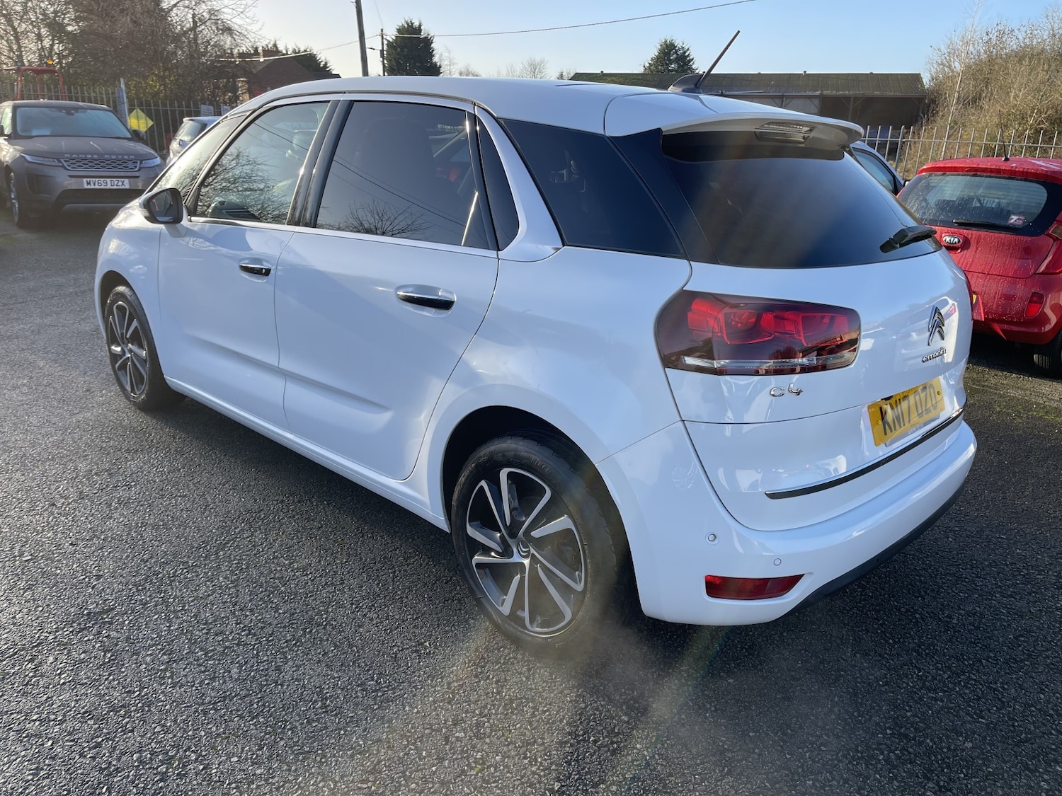 Used Citroen C4 Picasso 2017 for sale - 77008114: Photo 3
