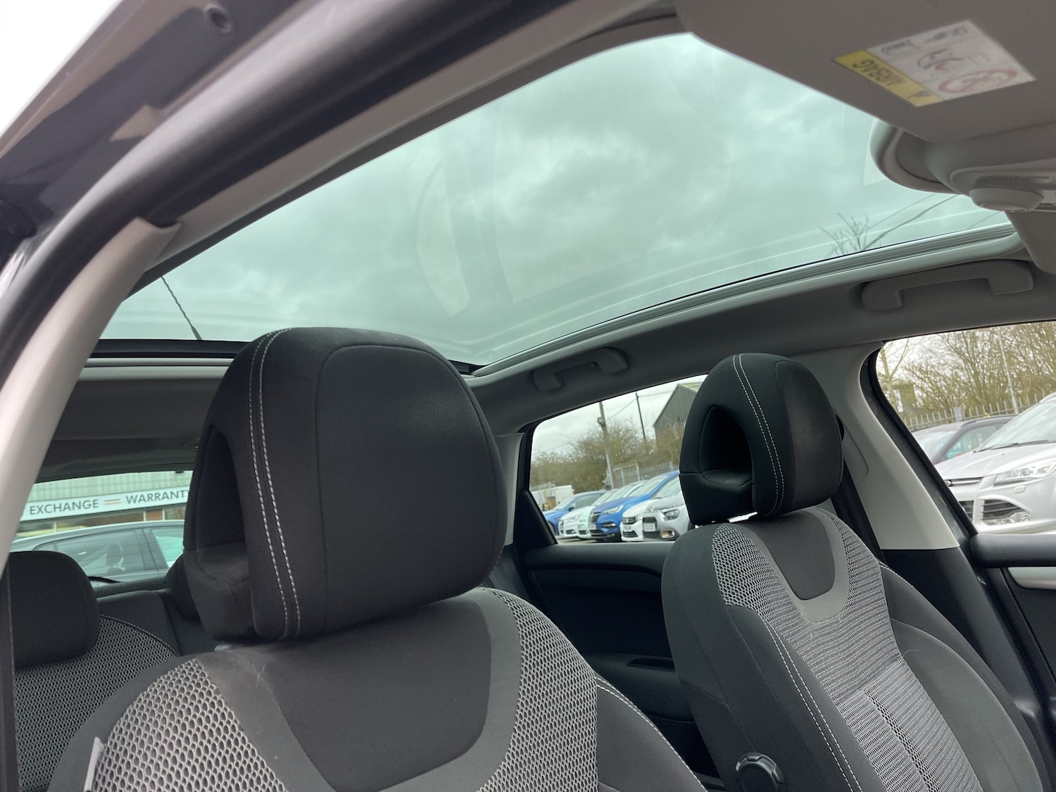 Used Citroen C4 2015 for sale - 77681825: Photo 18