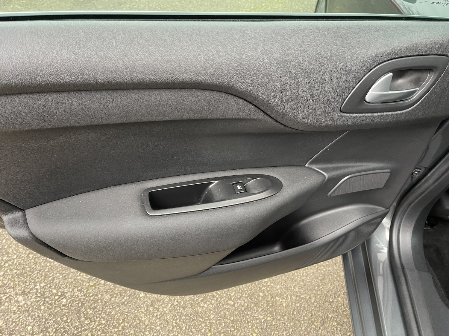 Used Citroen C4 2015 for sale - 77681825: Photo 35