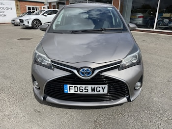 Used Toyota Yaris 2015 for sale - 79600166: Photo