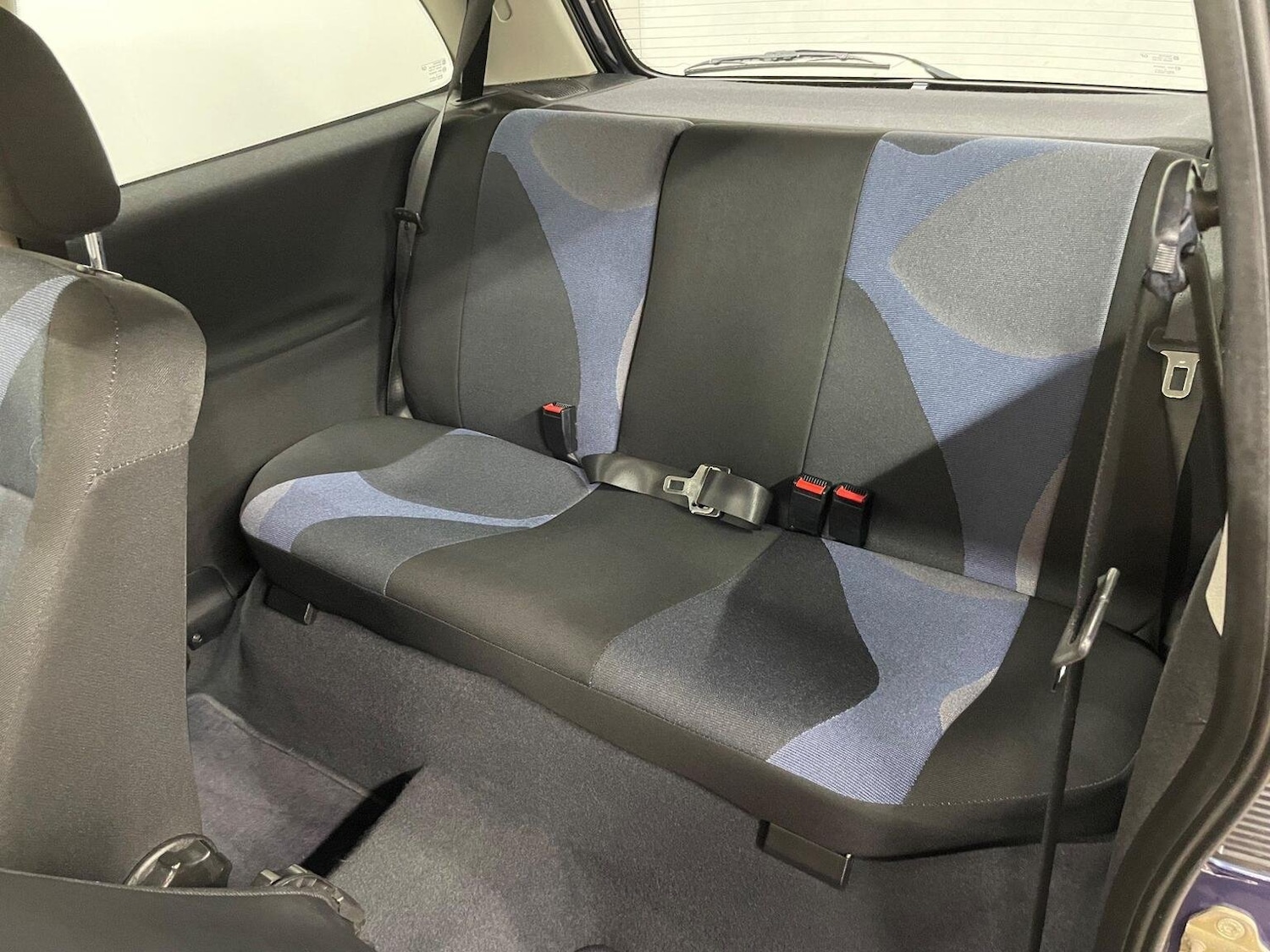 Used Vauxhall Corsa 1999 for sale - 77357249: Photo 31