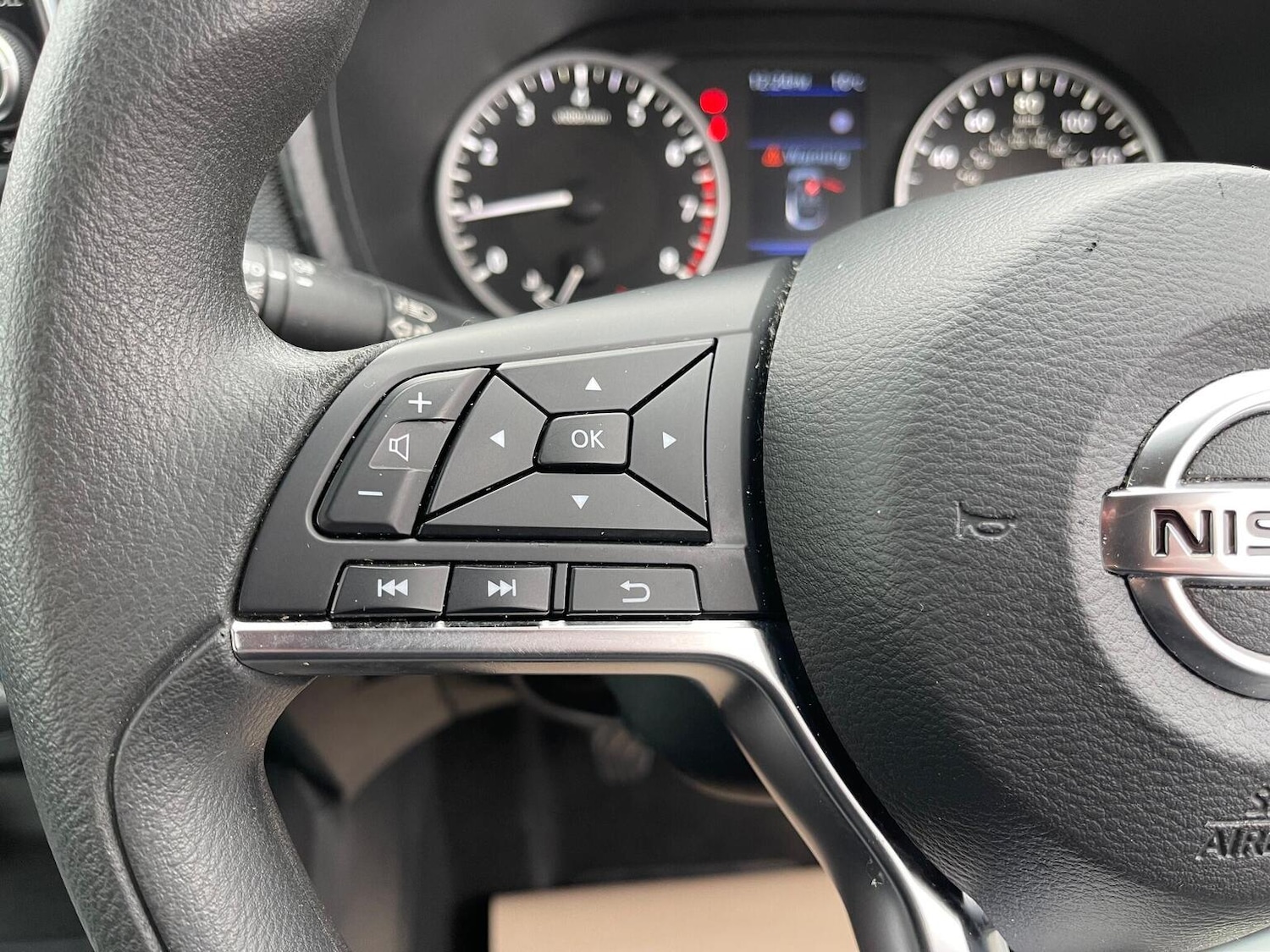 Used Nissan Juke 2022 for sale - 76712683: Photo 21