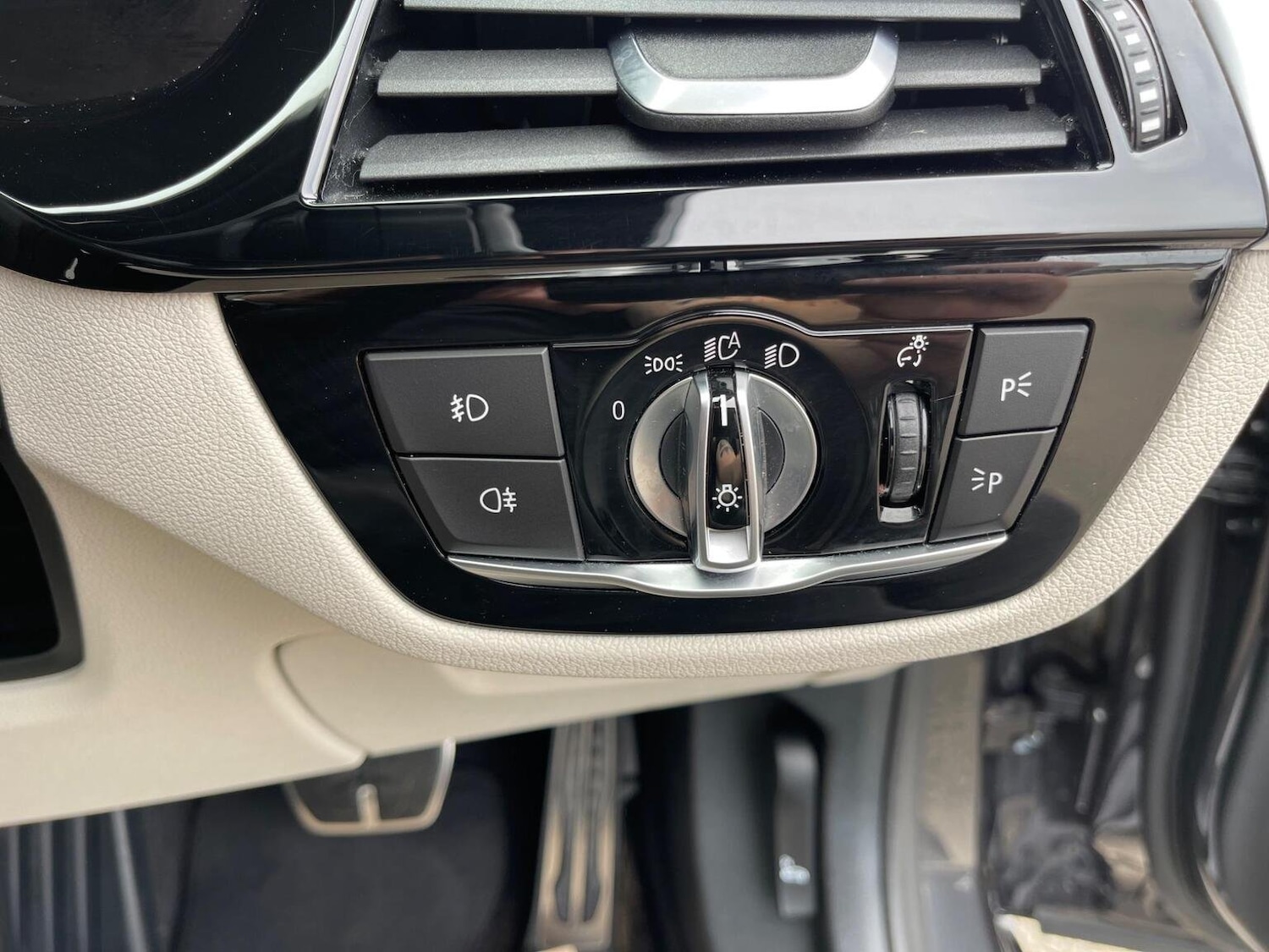 Used BMW 5 Series 2020 for sale - 76712735: Photo 38