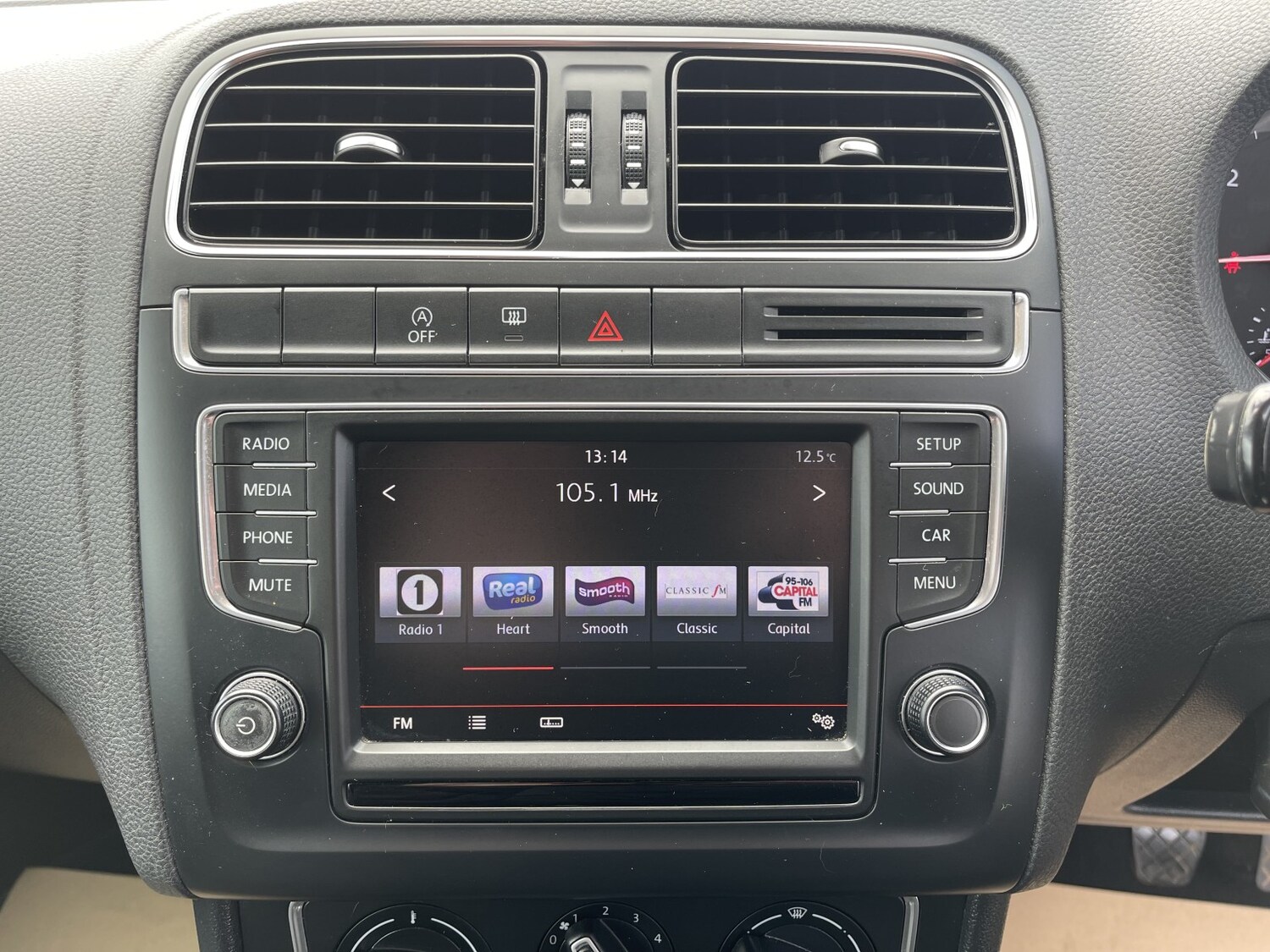 Used Volkswagen Polo 2014 for sale - 78213463: Photo 32