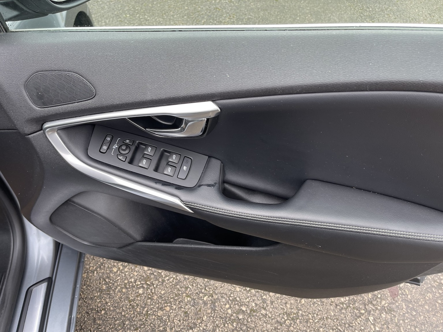 Used Volvo V40 2018 for sale - 77438461: Photo 11