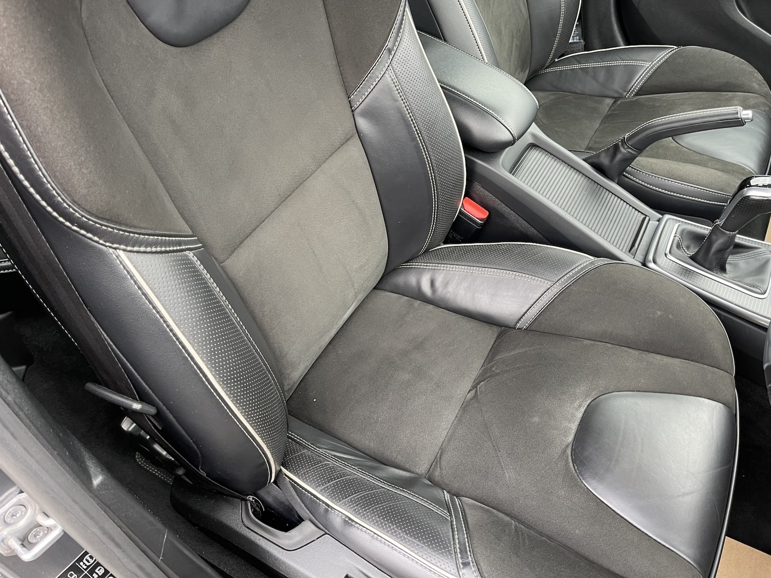 Used Volvo V40 2018 for sale - 77438461: Photo 15