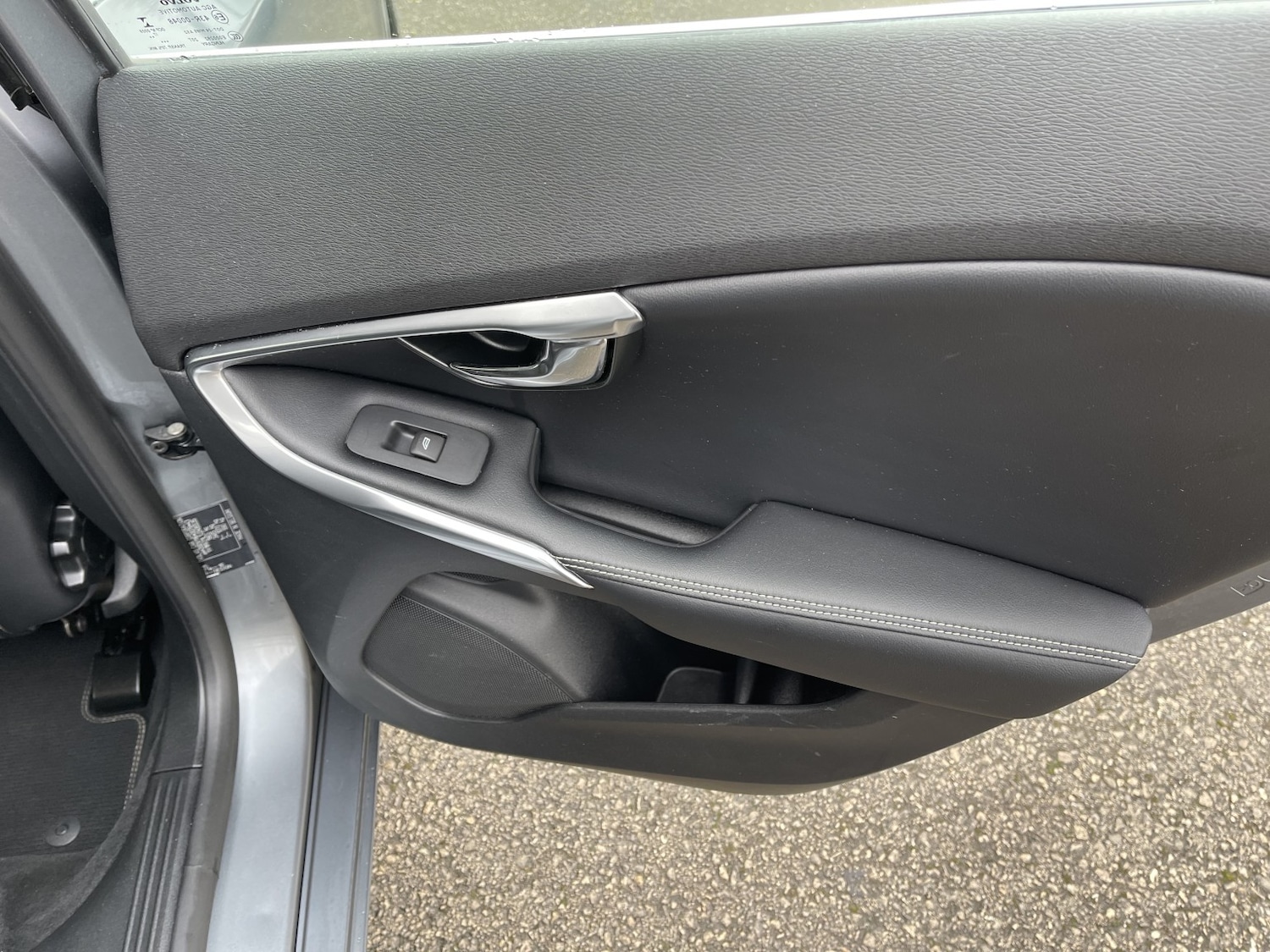 Used Volvo V40 2018 for sale - 77438461: Photo 18