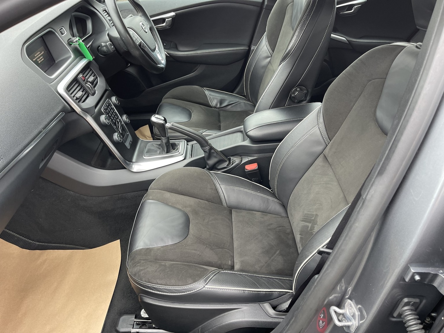 Used Volvo V40 2018 for sale - 77438461: Photo 19