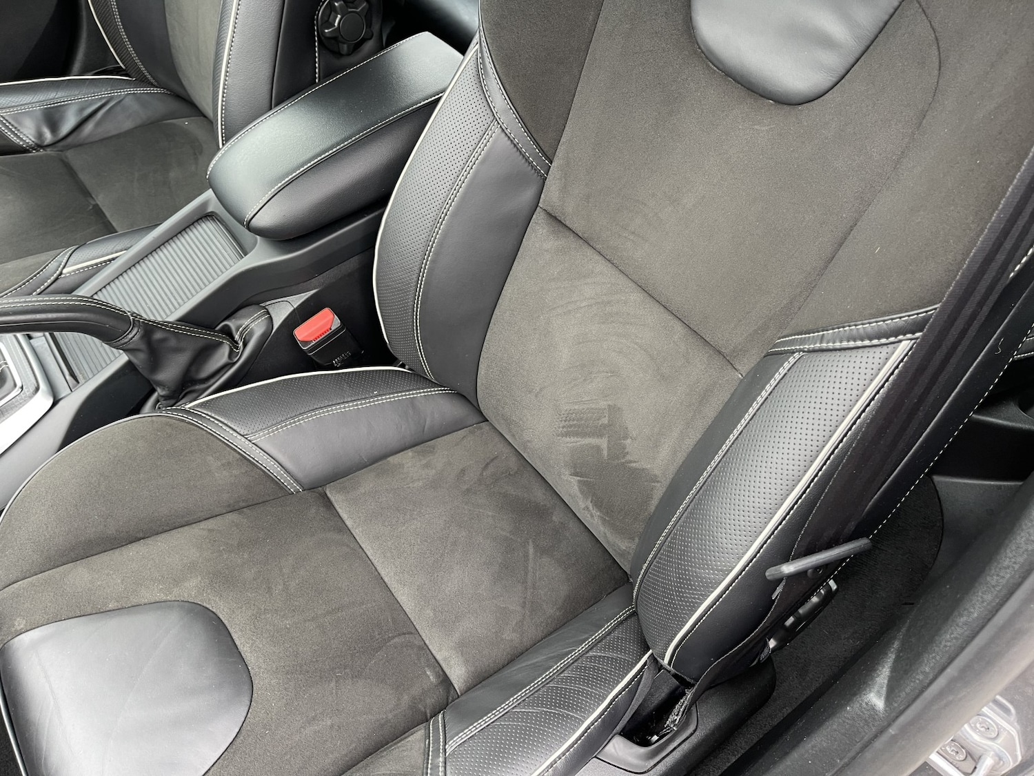 Used Volvo V40 2018 for sale - 77438461: Photo 24