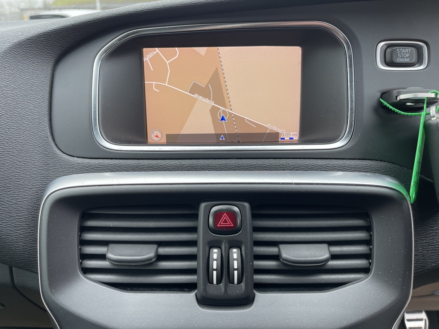 Used Volvo V40 2018 for sale - 77438461: Photo 35