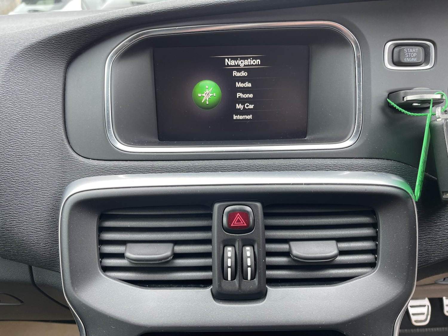 Used Volvo V40 2018 for sale - 77438461: Photo 36