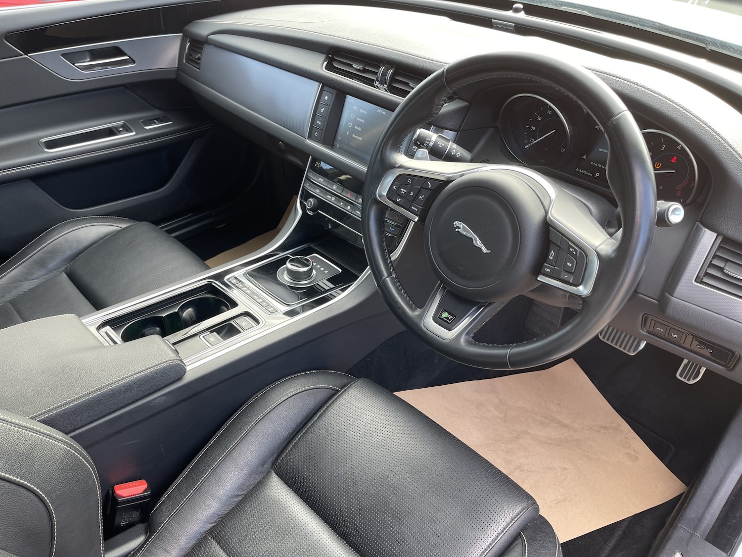 Used Jaguar XF 2018 for sale - 77735821: Photo 12