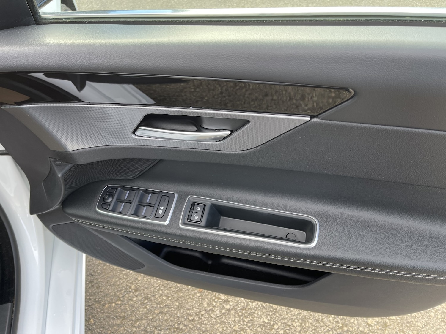 Used Jaguar XF 2018 for sale - 77735821: Photo 17