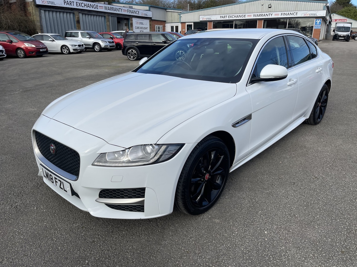 Used Jaguar XF 2018 for sale - 77735821: Photo 2
