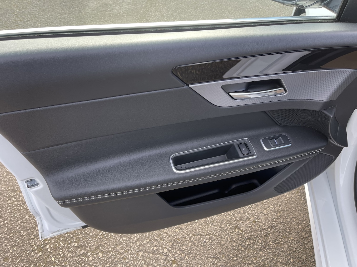 Used Jaguar XF 2018 for sale - 77735821: Photo 26