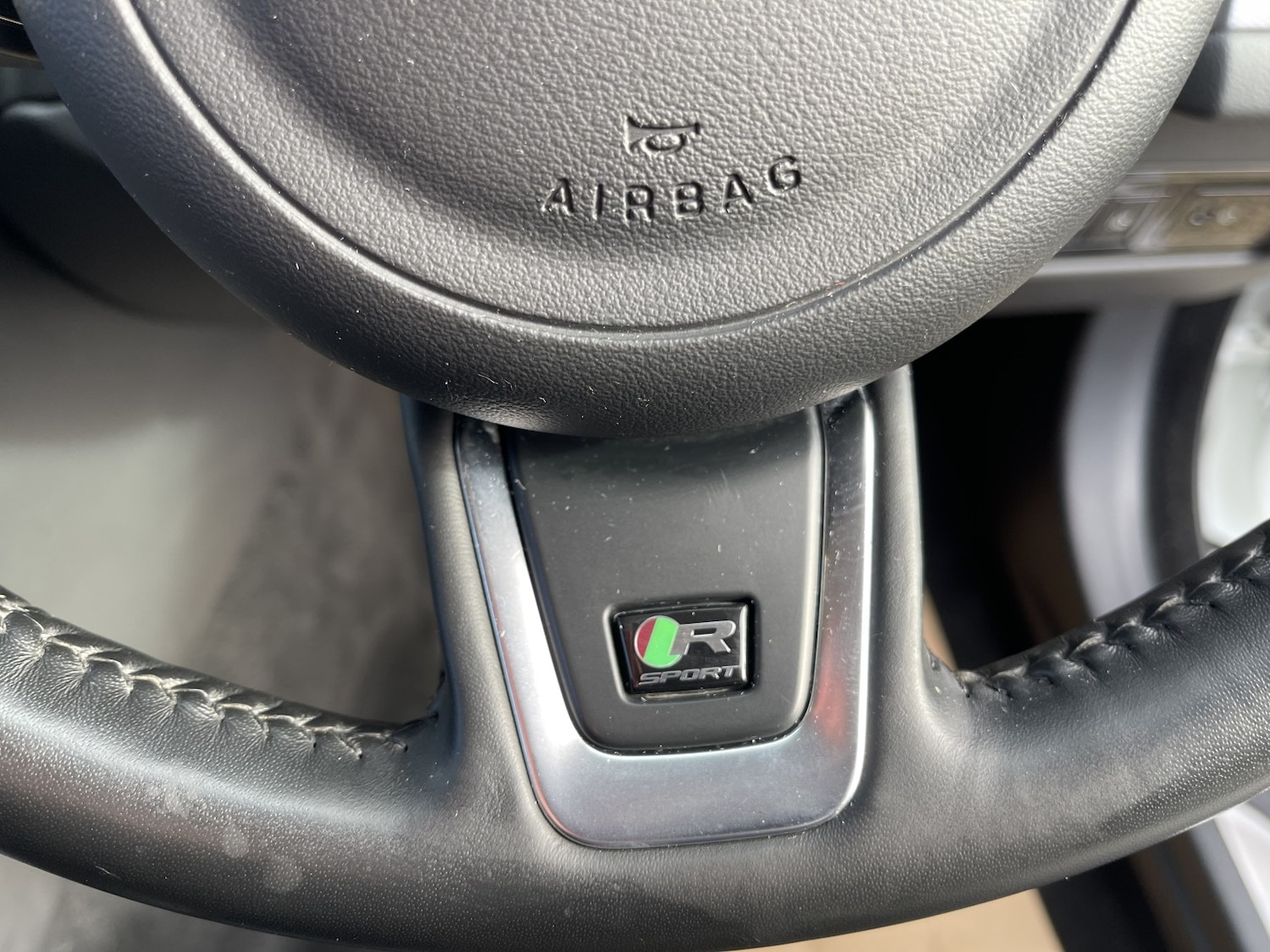 Used Jaguar XF 2018 for sale - 77735821: Photo 33