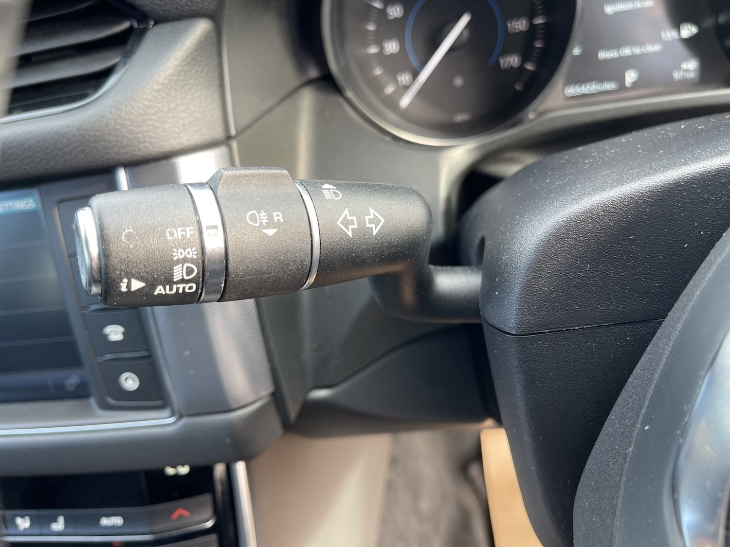 Used Jaguar XF 2018 for sale - 77735821: Photo 38