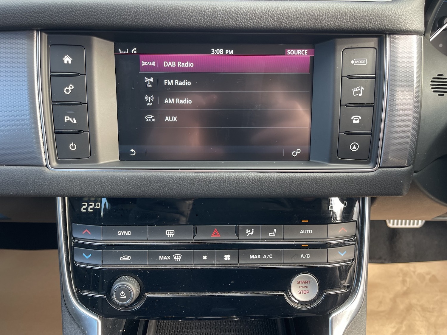 Used Jaguar XF 2018 for sale - 77735821: Photo 39