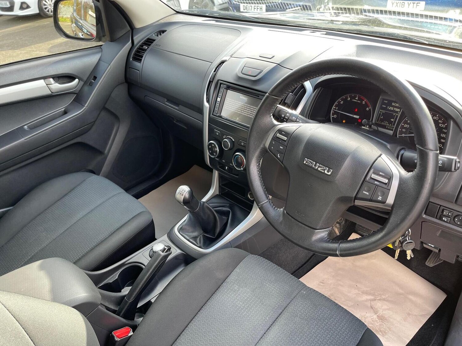 Used Isuzu D-Max 2015 for sale - 76712712: Photo 15