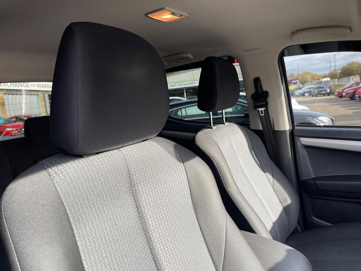 Used Isuzu D-Max 2015 for sale - 76712712: Photo 17