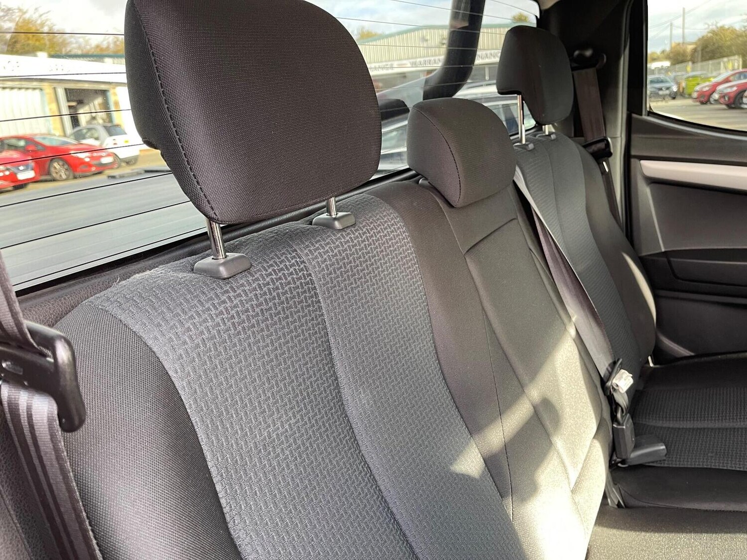 Used Isuzu D-Max 2015 for sale - 76712712: Photo 19