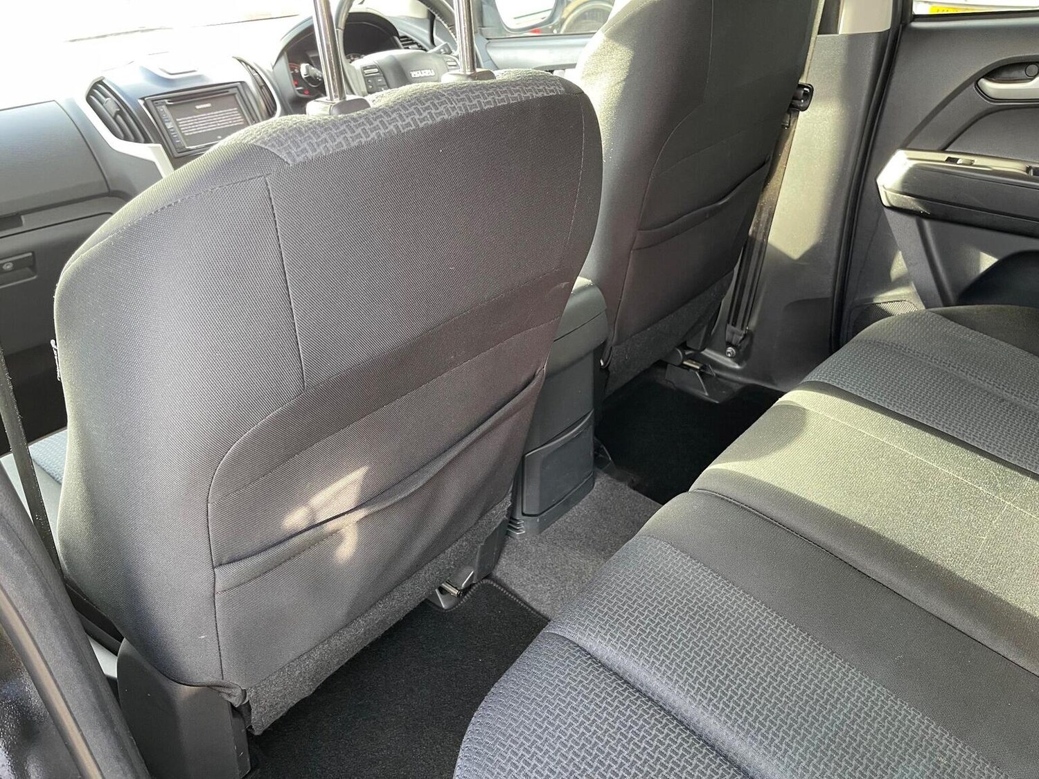 Used Isuzu D-Max 2015 for sale - 76712712: Photo 25