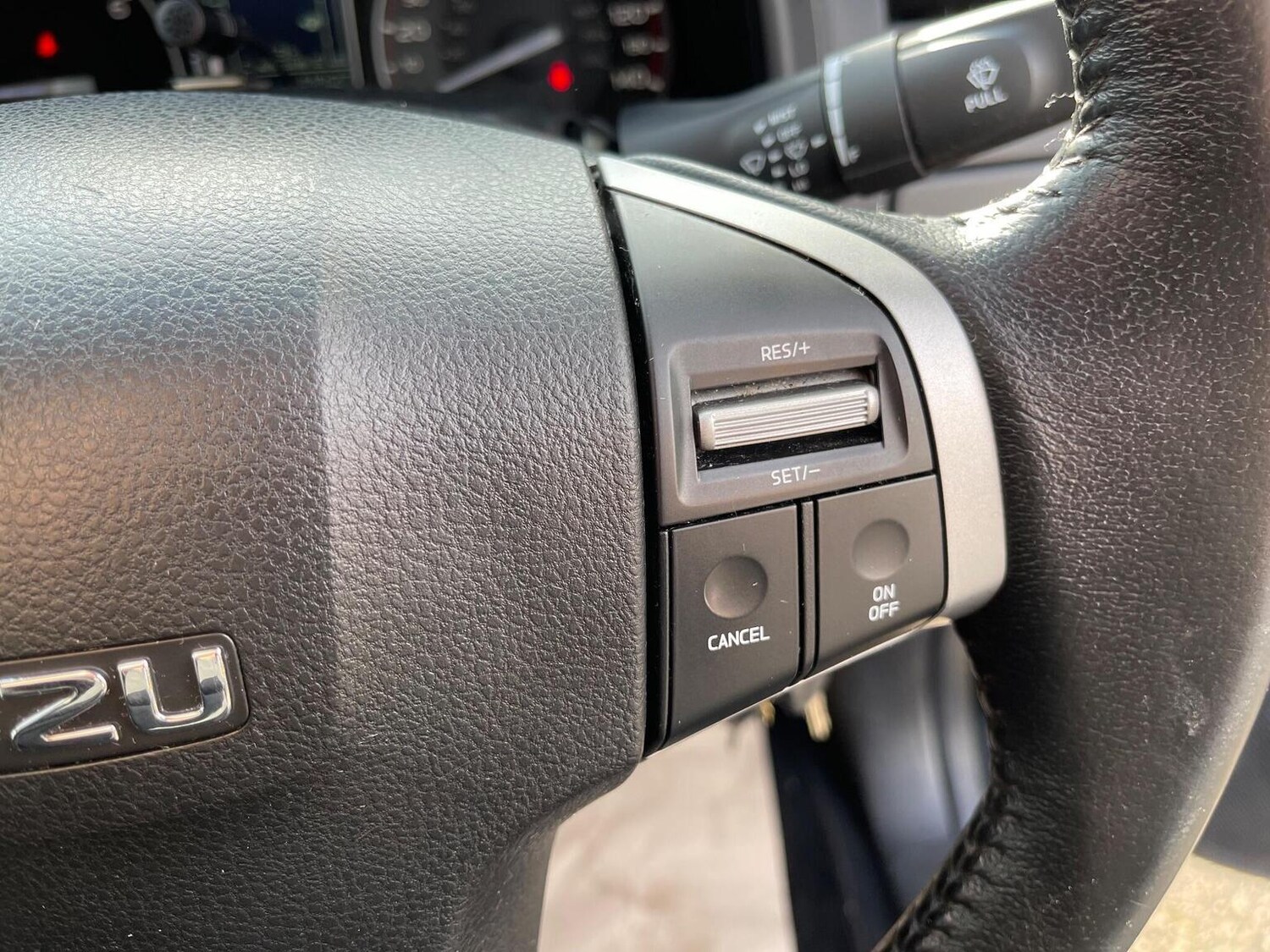 Used Isuzu D-Max 2015 for sale - 76712712: Photo 31