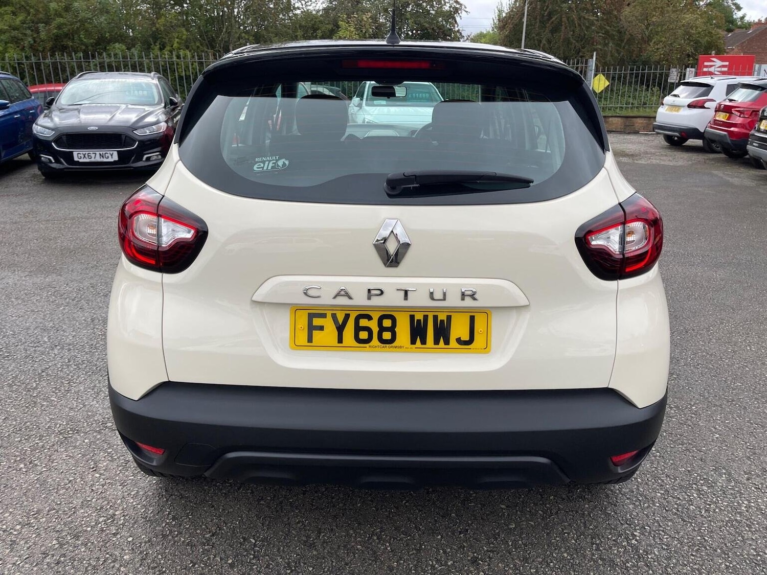 Used Renault Captur 2018 for sale - 76712607: Photo 10