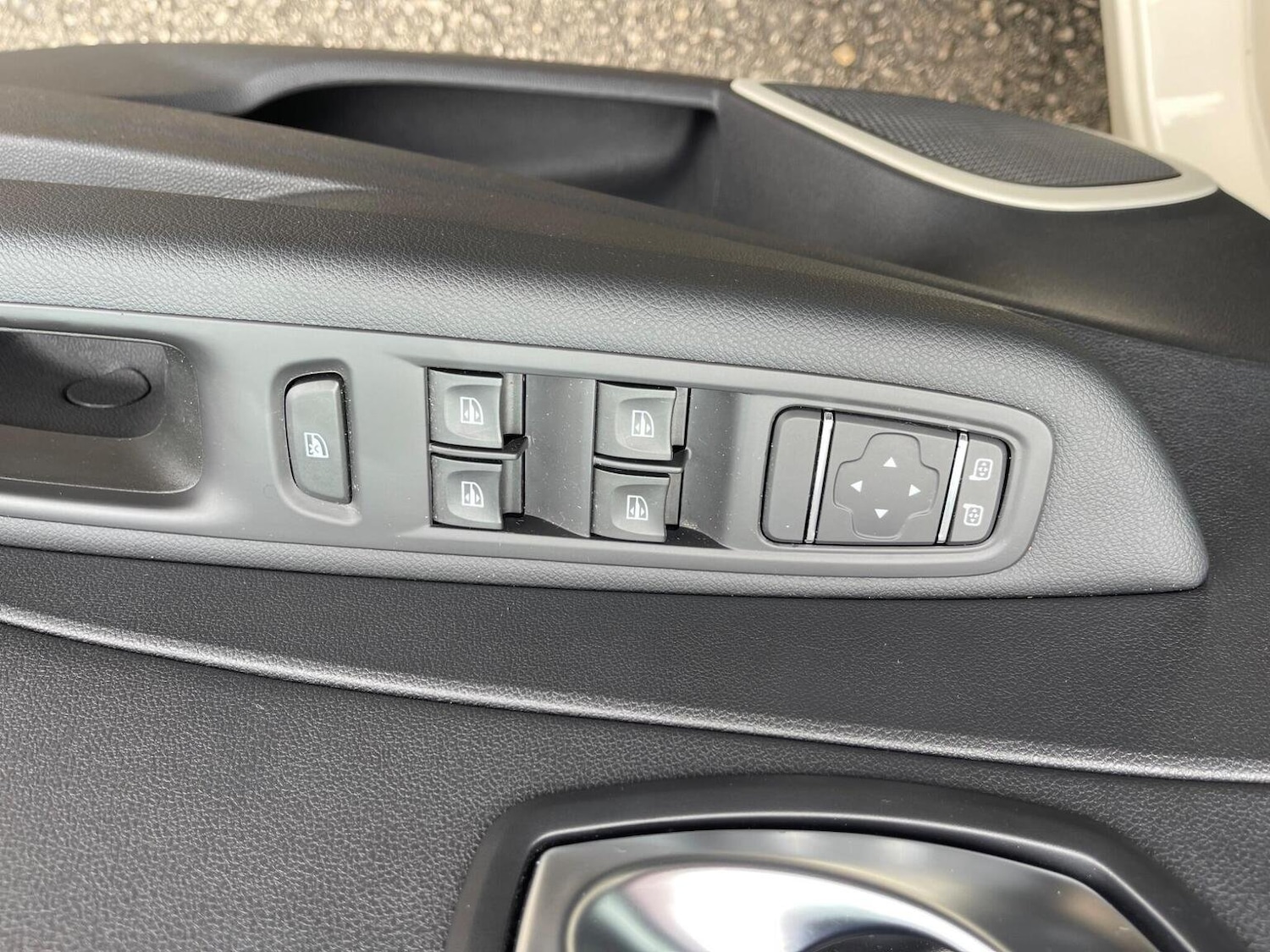 Used Renault Captur 2018 for sale - 76712607: Photo 18